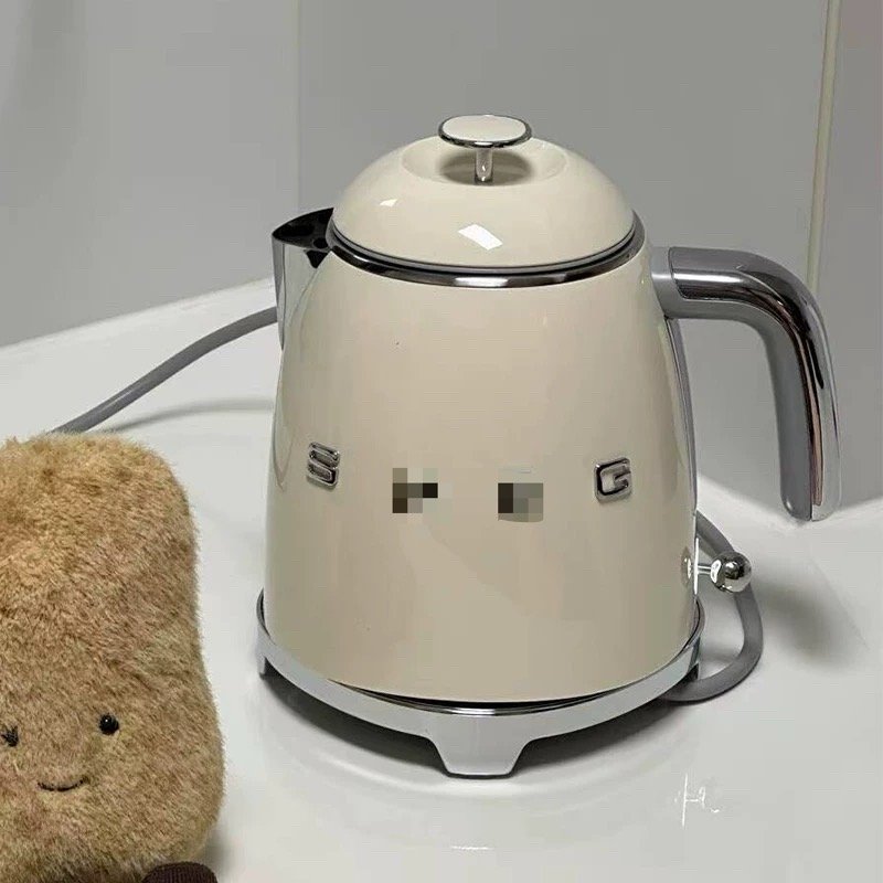 KLF05 KETTLE SMEG